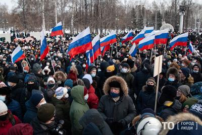 Родные пленных военных вышли на митинг в Николаеве: требуют освободить  защитников