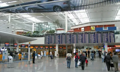 В аэропорту Мюнхен открыли новый терминал-спутник - фото