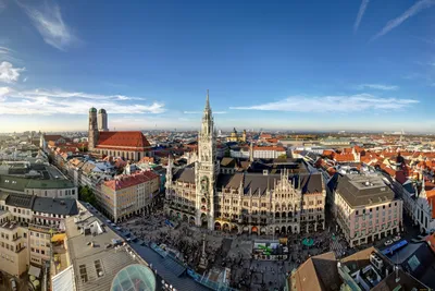 Мюнхен Германия Июня 2019 Года Панорама Города Ратушей Мариенплац Мюнхена –  Стоковое редакционное фото © on-the-rhythm #295610852