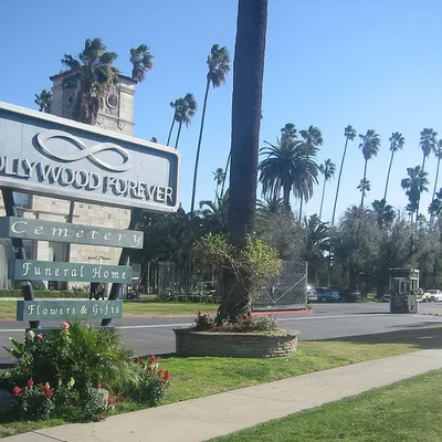 Кладбище Hollywood Forever: описание, история, экскурсии, точный адрес