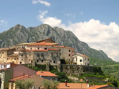 NEWSru.com :: Желающим купить недвижимость в итальянской провинции Молизе  выплатят компенсации в 25,2 тыс. евро