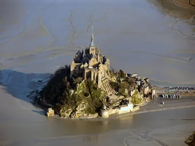 Мон-Сен-Мишель (Mont Saint Michel) внутри