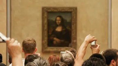 Мона Лизу 28 января облили супом экоактивисты - пострадало ли полотно  Леонардо да Винчи - 24 Канал