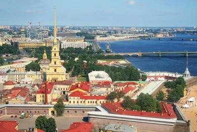 Санкт-Петербург в конце зимы. Петропавловская крепость.