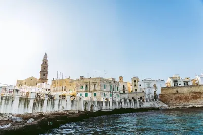 Городской порт Монополи, Италия Стоковое Изображение - изображение  насчитывающей италия, панорама: 157175783