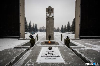 Монумент Славы – это памятник воинам-сибирякам, участникам Великой  Отечественной войны. Сквер у монумента любим горожанами как место для… |  Instagram