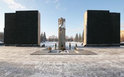 Монумент Славы в честь подвига сибиряков в годы Великой Отечественной войны  (Монумент Славы)