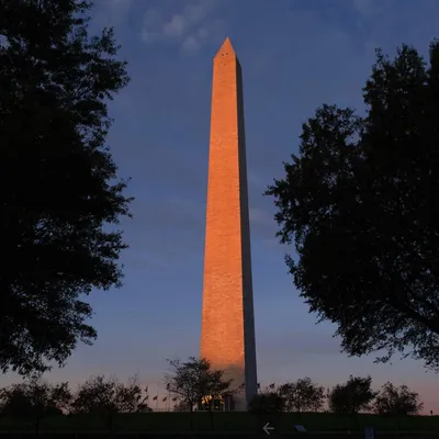 ВАШИНГТОН, США. Монумент Вашингтона - Обелиск, Построенный В Честь Джорджа  Вашингтона, Когда-то Главнокомандующего Континентальной Армией И Первого  Американского Президента. Фотография, картинки, изображения и  сток-фотография без роялти. Image 72820232