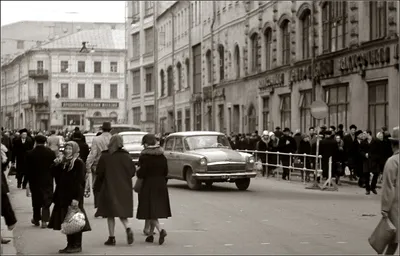 Я был потерян для советской страны». Москва 60-х глазами знаменитого  участника группы «Машина Времени» - Мослента