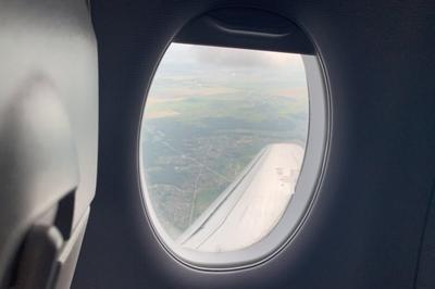 Летевший из Москвы в Минеральные Воды самолет экстренно приземлился в  Волгограде