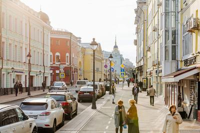 Названы лучшие улицы для ночных прогулок в Москве