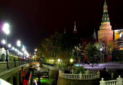 Обои Москва, Россия, город, здания, ночь, огни 1920x1200 HD Изображение