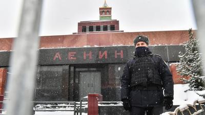 Мавзолей Ленина на красной площади в Москве, россия Редакционное Стоковое  Фото - изображение насчитывающей красно, музей: 197617453