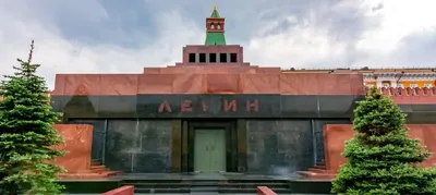 В Москве мужчина пытался поджечь мавзолей Ленина - он бросил коктейль  Молотова - 24 Канал