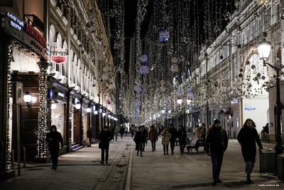 Фоторепортаж: как преобразился центр Москвы перед Новым годом
