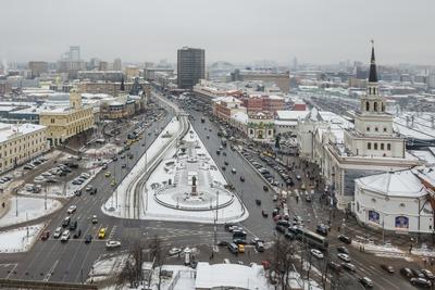 Движение на Комсомольской площади – без парковок, но с зонами  остановок-пятиминуток