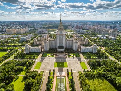 Вечерняя панорама Москвы с высоты птичьего полёта