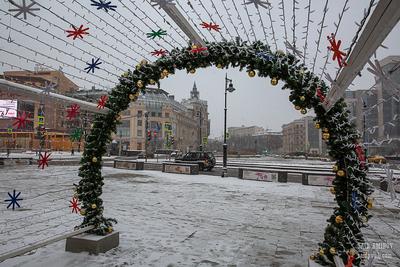 Синоптики сообщили о мокром снеге и ветреной погоде в Москве 26 декабря