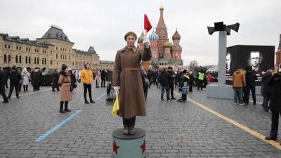 Наш первый бутик в России (Москва) откроет свои двери 4 ноября этого  года🙏🇰🇬🇷🇺. Это не франшиза, а наша - напрямую головного управления… |  Instagram