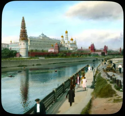 Всё о Москве - Старинная улица Москвы Варварка упоминается в летописях уже  в 1434 году (раньше, чем улица Великая). Название свое улица получила по  расположенной на ней церкви. Еще с глубокой древности