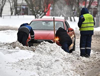 Снег в Москве убирают 60 тысяч человек :: Новости :: ТВ Центр