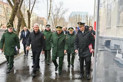 Видеосюжет реконструкции военно-исторического фестиваля \"Москва за нами.  1941 год\". - Бородино