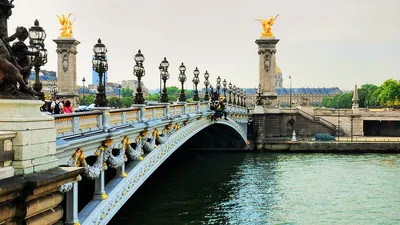 Мост Александра III: соединяя берега, сердца и страны