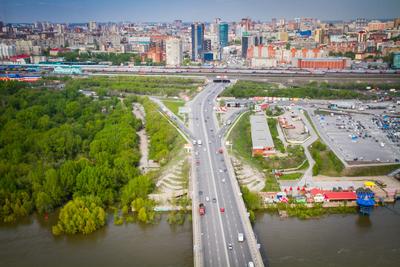Эксперты оценили идею мэрии пустить большегрузы по Димитровскому мосту — РБК