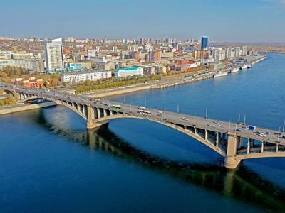 В Красноярске неизвестный спрыгнул с Коммунального моста