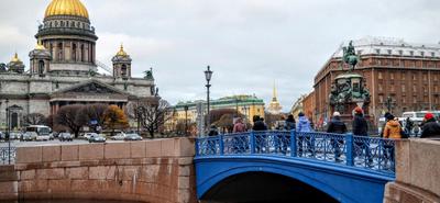 Теплоходная экскурсия на развод мостов в Санкт-Петербурге