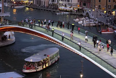 Красивые мосты Венеции 1 редакционное изображение. изображение  насчитывающей достопримечательностью - 154163955
