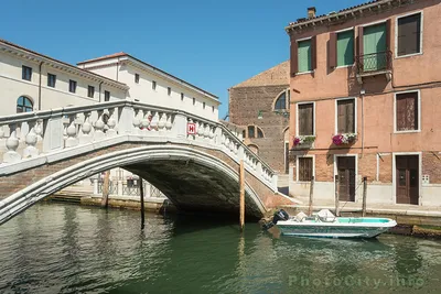 Мост Риальто - Венеция, Италия - на карте
