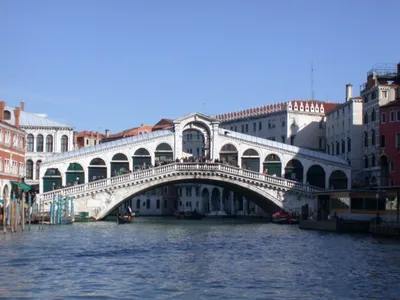 Скандальный мост в Венеции закроют на ремонт - Мост Конституции |  РБК-Україна