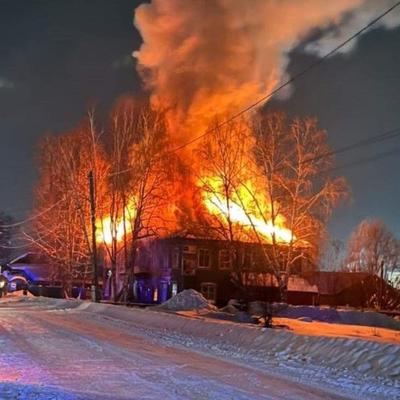 Сгорело и здание, и посылки с дорогими гаджетами!»: в Мотыгино  Красноярского края рассказали о большом ущербе после пожара на почте —  Новости Красноярска на 7 канале