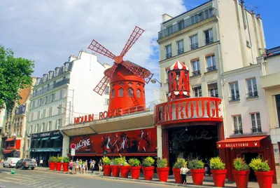 The secrets about the Moulin Rouge in Paris - French Moments
