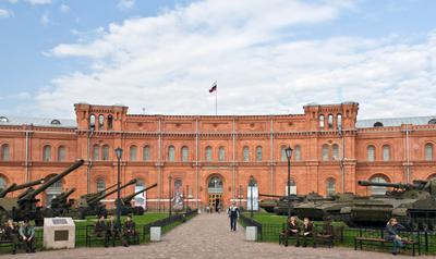 Военно-исторический музей артиллерии, инженерных войск и войск связи —  Википедия