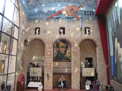 Музей Дали в Барселоне