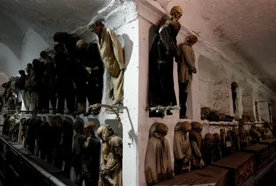 Необычный музей - 8000 тел под землей Палермо