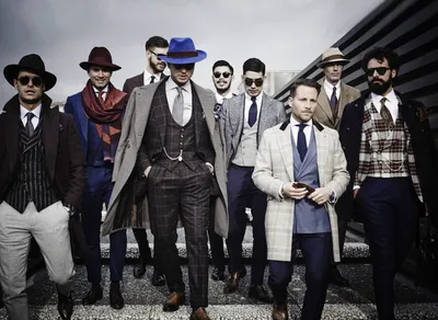 Итальянская брендовая мужская одежда оптом из Италии