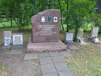 Южное кладбище в Выборге - примеры изготовления памятников | Камень Гарант  - гранитная мастерская | Дзен
