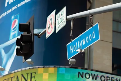Надпись Hollywood в Лос-Анджелесе переделали в Hollyboob