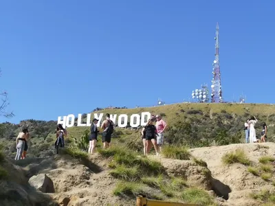 Надпись Голливуд на Hollywood Hills в Лос-Анджелесе Редакционное Фото -  изображение насчитывающей америка, ландшафт: 144586256