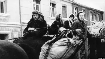 В России запретили книгу об изнасилованиях немецких женщин советскими  солдатами | Forbes Woman