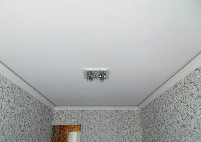 Натяжные потолки в гостиную в Челябинске
