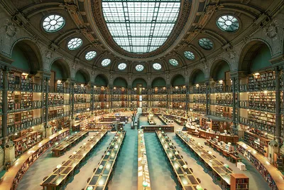 В Париже завершилась 15-летняя реконструкция Национальной библиотеки Франции  - фото - Закордон