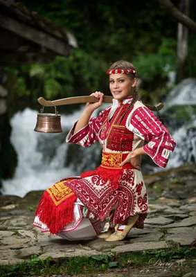 Армянский национальный костюм | Костюм, Женский костюм, Персы