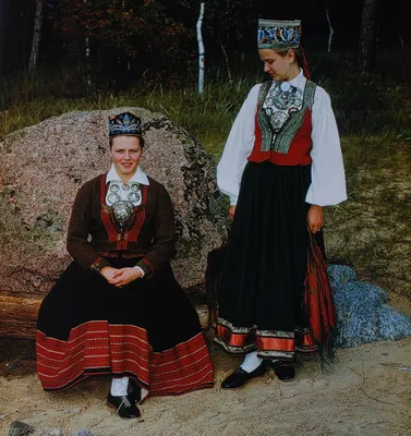 Латышский национальный костюм — Википедия