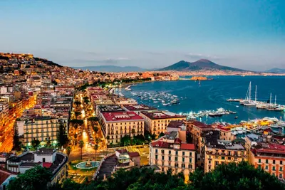 Неаполь - третий по величине город Италии