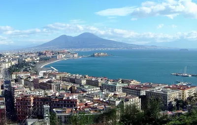 Naples - Simple English Wikipedia, the free encyclopedia
