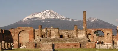 Pompeii Tour with Naples Archaeological Museum - Context Travel - Context  Travel